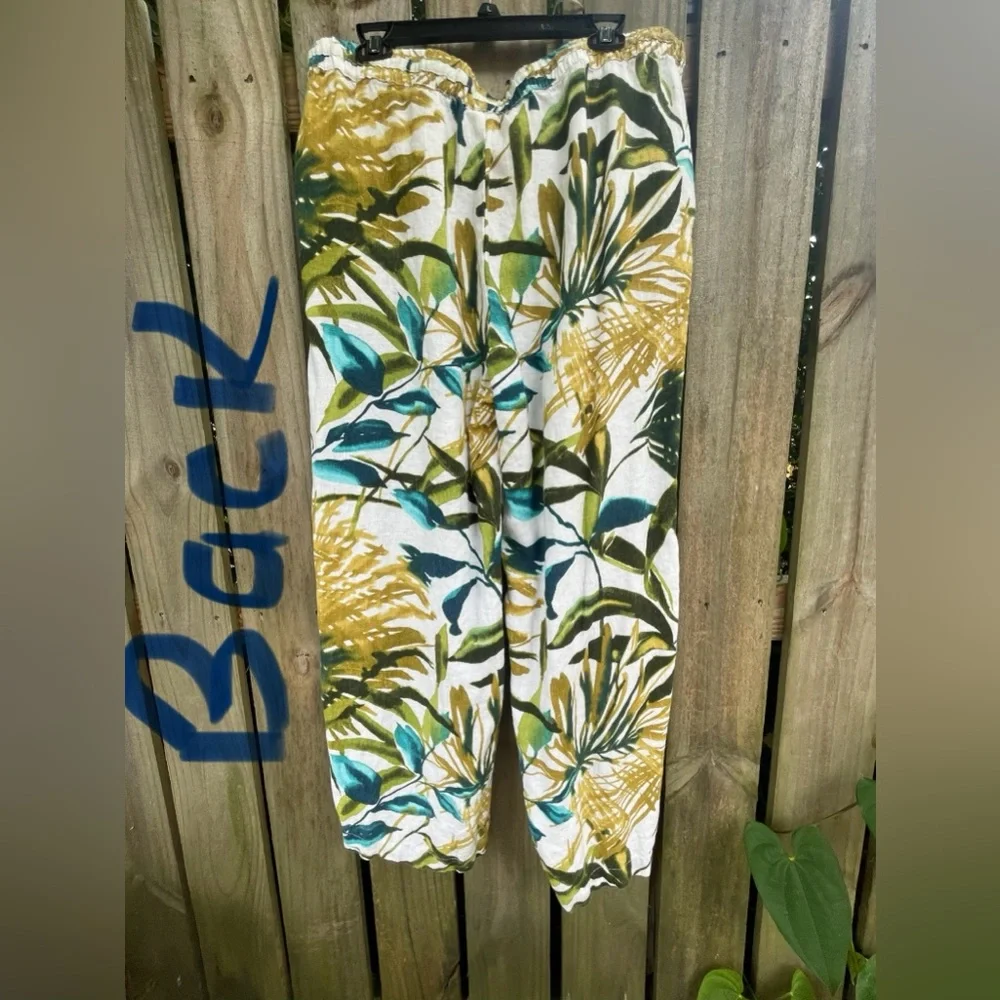 Chico’s Tropical Print Linen Pant - Picture 3 of 5